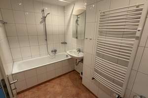  Lichtdurchflutete, sehr zentral gelegene 3-Zi.-DG-Wohnung in Düsseldorf-Zooviertel von privat – Die vollständige Adresse der Immobilie erhältst du vom Anbieter., 40239 Düsseltal, Düsseldorf – Vorschaubild 13