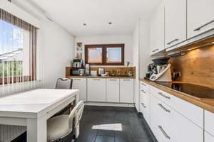 ::: Für Kapitalanleger und Selbstbezieher I gepflegtes 2-3 EFH I Balkon I Garten I Einzelgarage :::