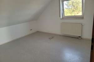 Helle 2 Zimmer Dachgeschoss Wohnung  – Remmeltshofer Straße 10/1, 89233 Neu-Ulm – Vorschaubild 4