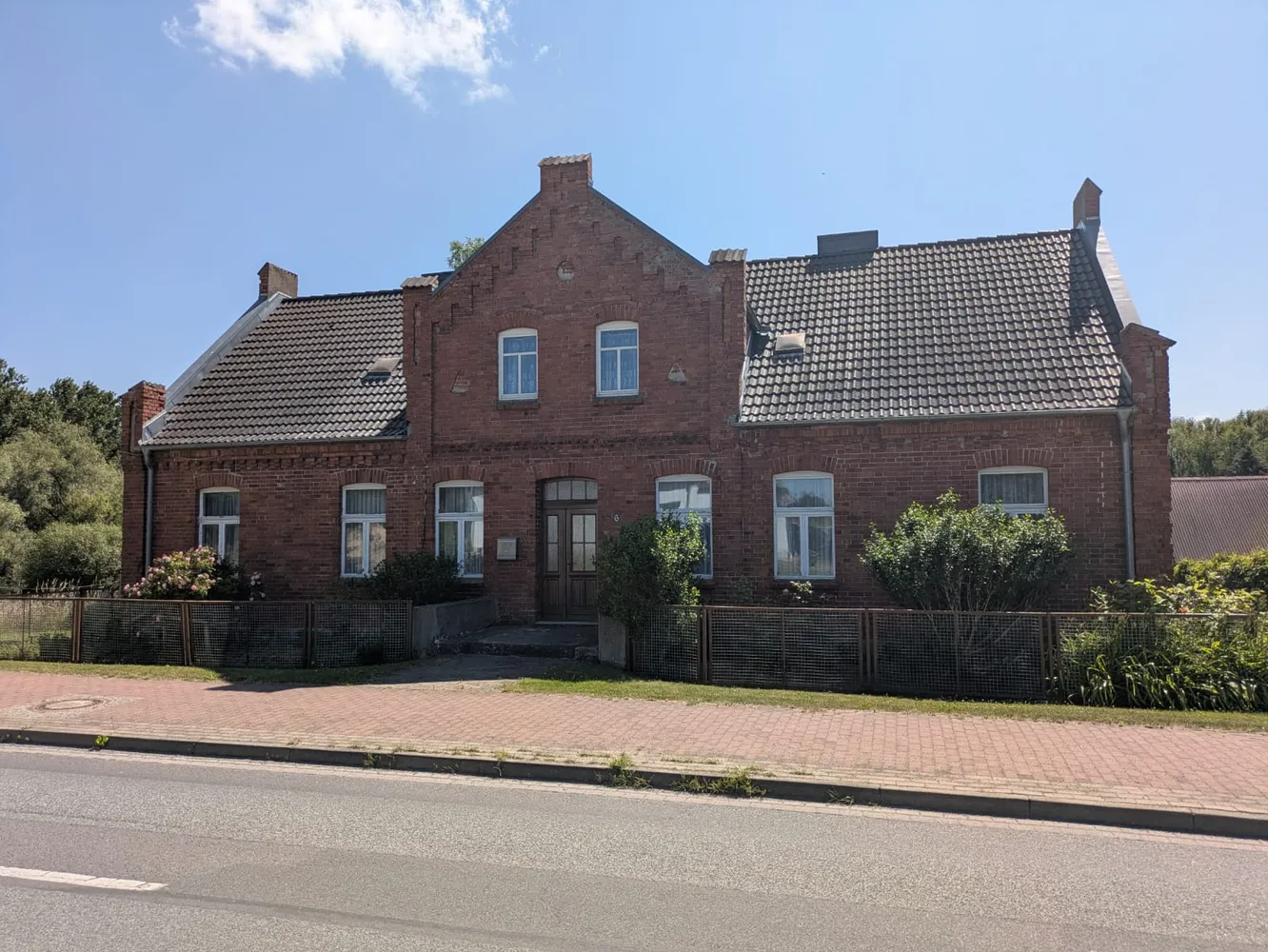 Charmantes Einfamilienhaus mit Charakter & Entwicklungspotential!, Mecklenburgische Seenplatte Kreis – Bild 1