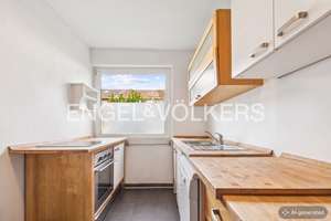 Familienfreundliches Reihenmittelhaus mit großem Sonnengarten und viel Potenzial – Die vollständige Adresse der Immobilie erhältst du vom Anbieter., 53119 Tannenbusch, Bonn – Vorschaubild 3