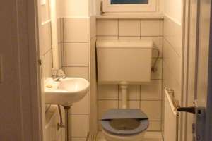 2-Zimmer Wohnung im 1. OG mit Balkon in Heidelberg-Neuenheim – Die vollständige Adresse der Immobilie erhältst du vom Anbieter., 69120 Neuenheim, Heidelberg – Vorschaubild 4