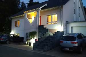 Zwei-Generationen-Haus, Arbeiten und Wohnen, reine Taunusluft – Die vollständige Adresse der Immobilie erhältst du vom Anbieter., 61389 Schmitten – Vorschaubild 1