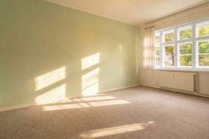 Ruhig mit Originaldielen und schönem Gemeinschaftsgarten - bezugsfrei – Die vollständige Adresse der Immobilie erhältst du vom Anbieter., 10318 Karlshorst, Berlin – Vorschaubild 9