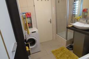 Selbst einziehen:  3 Zimmer, 2 Loggien, eine eingerichtete Küche. Ohne Provision – Augsburger Str. 14, 50170 Kerpen – Vorschaubild 3