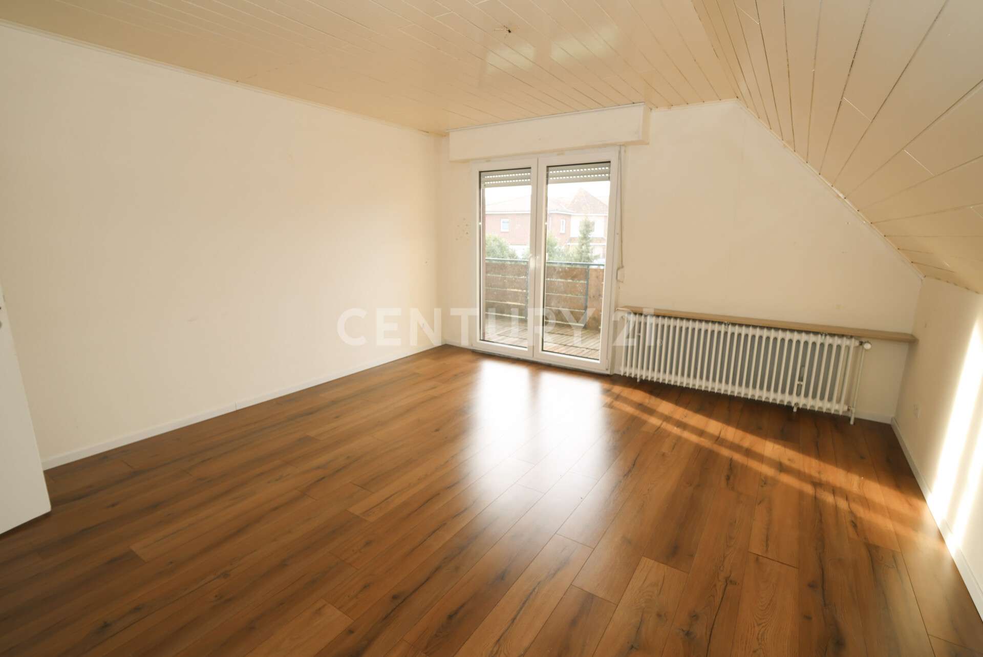 Immobilie in Bad Bentheim - Großes EFH mit drei Garagen auf großem Grundstück! - Bild 3