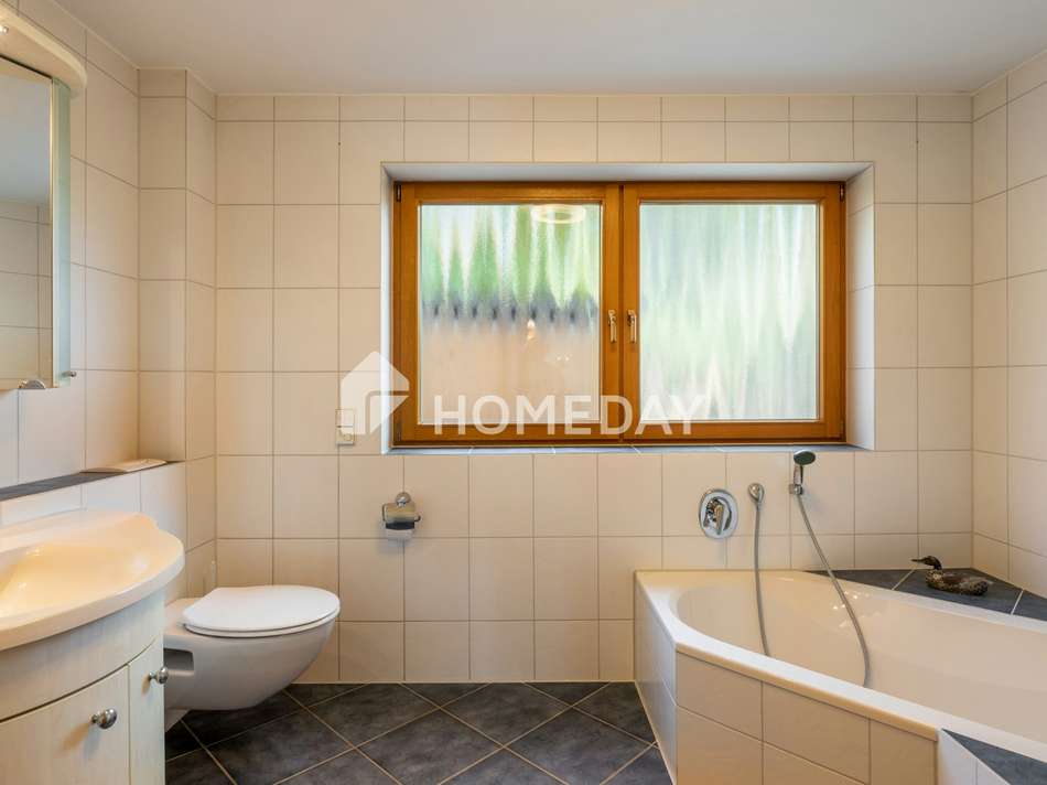 EG Badezimmer 1