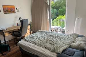 Gartentraum in Regensburg ! Grüne 1 Zimmer-Balkon-Wohnung in guter Lage – 93051 Kumpfmühl-Ziegetsdorf-Neuprüll, Regensburg – Vorschaubild 4