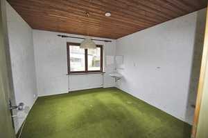 ++RESERVIERT++ Großzügiges Anwesen mit Wohnhaus, Schwimmbad und Stallungen  - Lautertal – Coburg (Kreis) – Vorschaubild 16