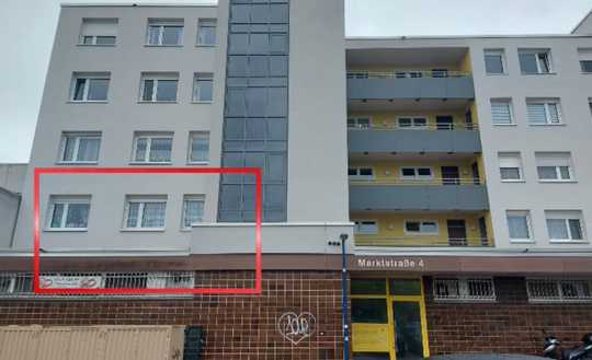 In Wörth: Gepflegte Wohnung mit drei Zimmern und Balkon am Einkraufszentrum -VHB