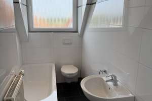 Dortmund-Aplerbeck , Schöne 3 1/2 Zimmer Dachgeschosswohnung – 44287 Berghofen, Dortmund – Vorschaubild 2
