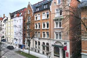 Großzügig wohnen im historischen Stadthaus – 4 Zimmer, Terrasse & beste Lage in der Ulmer Oststadt
 – Die vollständige Adresse der Immobilie erhältst du vom Anbieter., 89073 Oststadt, Ulm – Vorschaubild 3