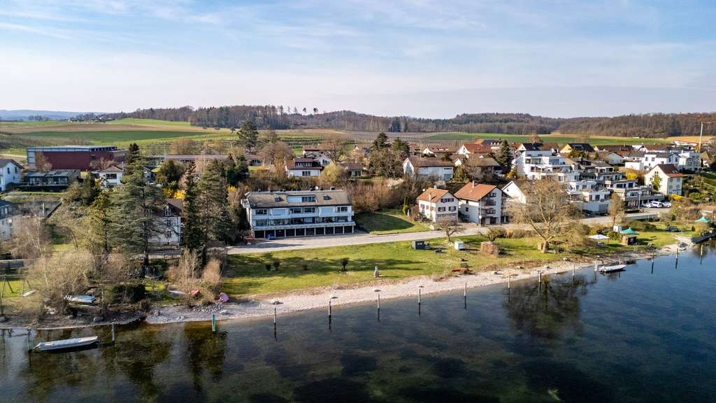 Immobilie in Büsingen am Hochrhein - Blick aufs Wasser - Wohnen in Büsingen am Hochrhein

 - Bild 1