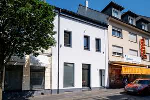 Wohnen im Zentrum von Ohligs | Erstbezug mit Balkon, Klima und Smart Home