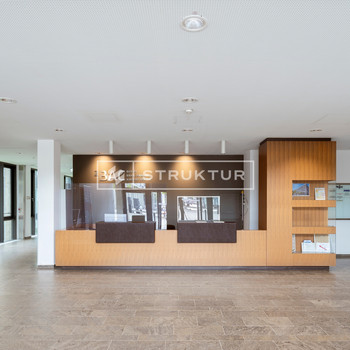 Repräsentative Büroflächen in einem Neubau direkt am BER | 1. OG - Gebäudeteil C2