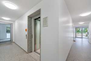 3-Zi-Wohnung mit Balkon und EBK / 7 Gehmin. zu S2 Karlsfeld – Paula-Hahn-Weinheimer-Weg 11, 80997 München – Vorschaubild 3