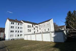 Solide Kapitalanlage. Gepflegtes Mehrfamilienhaus in ruhiger Lage mit Garagen u Stellplätzen. – Die vollständige Adresse der Immobilie erhältst du vom Anbieter., 46047 Schlad, Oberhausen – Vorschaubild 4