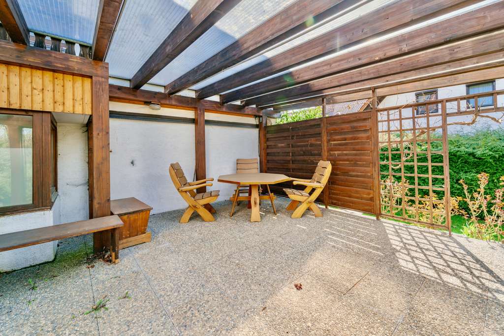 Immobilie in Haag an der Amper - Gepflegte Doppelhaushälfte mit Einliegerwohnung auf großzügigem Grundstück - Bild 2