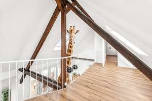 Ein echtes Unikat: Maisonette mit tierischer Raumhöhe, Dachterrasse & Einliegerwohnung – Die vollständige Adresse der Immobilie erhältst du vom Anbieter., 40472 Rath, Düsseldorf – Vorschaubild 2