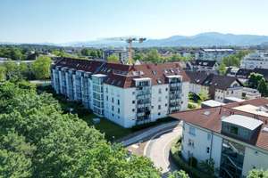 Lichtdurchflutete Maisonettewohnung mit Balkon und idealer Raumaufteilung