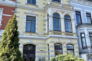 Schwachhausen: Charmante 3 Zi. Altbau- Whg. im HP, mit Garten, Garage, hohe Decken, Parkett, Küche