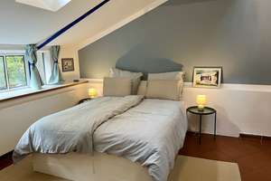 Chic & zentral: Möblierte 2-Zimmer Wohnung, 15 Min ins Zentrum, mit großer Terrasse, in der Natur