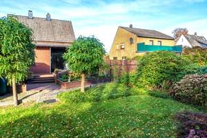 Solides Einfamilienhaus mit
Entwicklungspotenzial – Die vollständige Adresse der Immobilie erhältst du vom Anbieter., 26133 Kreyenbrück, Oldenburg (Oldenburg) – Vorschaubild 24