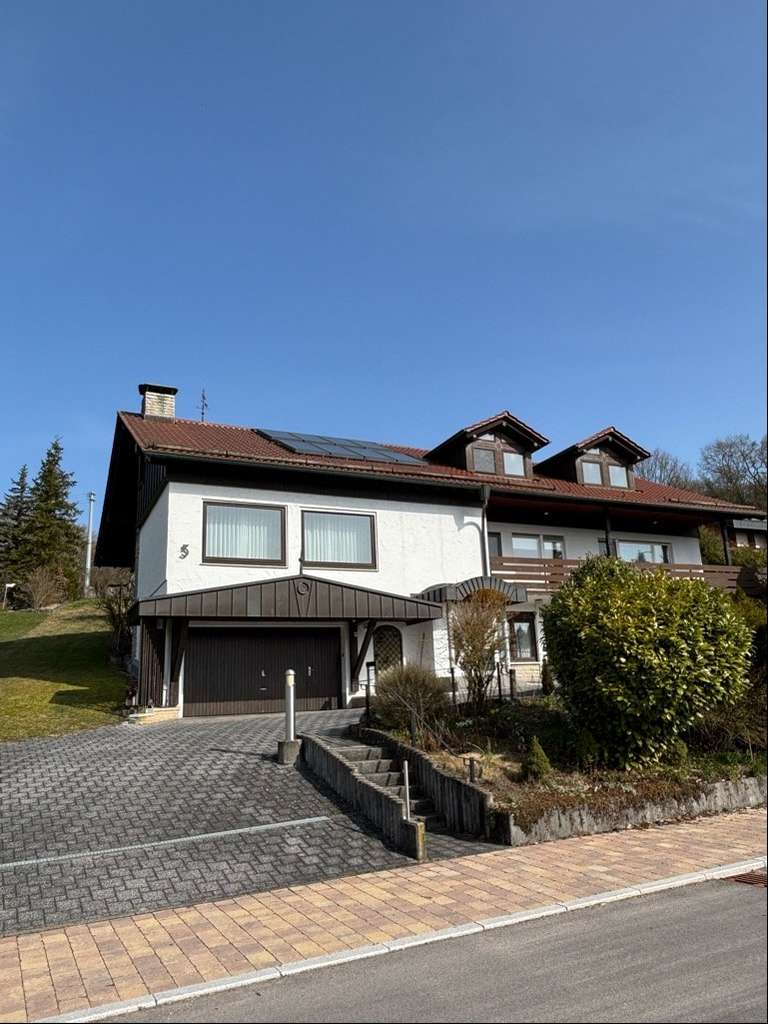 Immobilie in Oberrot - Großzügiges Wohnhaus mit Blick ins Rottal! - Bild 1