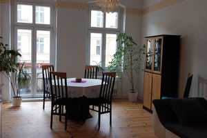 Ohne Käuferprovision: Stillvolle, ruhige und helle 2-Zimmer-Altbau-Wohnung in  Berlin-Charlottenburg – Berlin – Vorschaubild 1