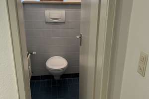 Ruhige 2-Zimmer-Erdgeschoss-Wohnung mit Einbauküche nähe Fischertor – Herrenhäuser 4, 86152 Georgs- und Kreuzviertel, Augsburg – Vorschaubild 8