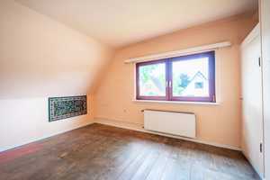 Ein Haus mit Charakter und Platz für Neues - 
Gemütliches Einfamilienhaus mit Kapitänsgiebel und vi – Ostholstein (Kreis) – Vorschaubild 12