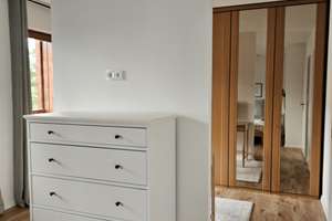 Erstbezug in Freimann: Lichtdurchflutete, vollmöblierte 2- Zimmer-Wohnung – Portweg 1a, 80939 Freimann, München – Vorschaubild 5