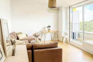 Moderne 2-Zimmer-Wohnung mit großer Dachterrasse, Domblick, Klimaanlage und Tiefgarage – Die vollständige Adresse der Immobilie erhältst du vom Anbieter., 51103 Höhenberg, Köln – Vorschaubild 3