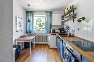 Gut geschnittene 2-Zimmer-Wohnung mit Loggia und Garage in gepflegtem Mehrfamilienhaus – Die vollständige Adresse der Immobilie erhältst du vom Anbieter., 33649 Brackwede, Bielefeld – Vorschaubild 3