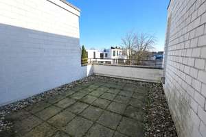 Ein Haus mit Lebenserfahrung sucht Makeover - bereit für eine stilvolle Verjüngungskur! – Die vollständige Adresse der Immobilie erhältst du vom Anbieter., 53125 Brüser Berg, Bonn – Vorschaubild 8