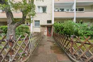 freundliche 3-Raum Wohnung mit 2 Balkonen im Güntzelkiez sucht neue Besitzer – Berlin – Vorschaubild 5