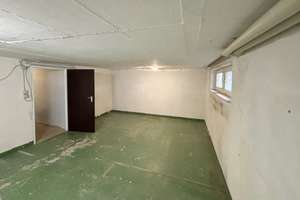 5-ZIMMER-REIHENMITTELHAUS MIT GARAGE UND KLEINEM GARTEN IN RUHIGER LAGE VON ALTDORF – Die vollständige Adresse der Immobilie erhältst du vom Anbieter., 90518 Altdorf bei Nürnberg – Vorschaubild 31