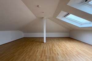 Helle Maisonette-Wohnung mit Balkon in Paderborn – Kilianstraße 46, 33098 Kernstadt, Paderborn – Vorschaubild 2