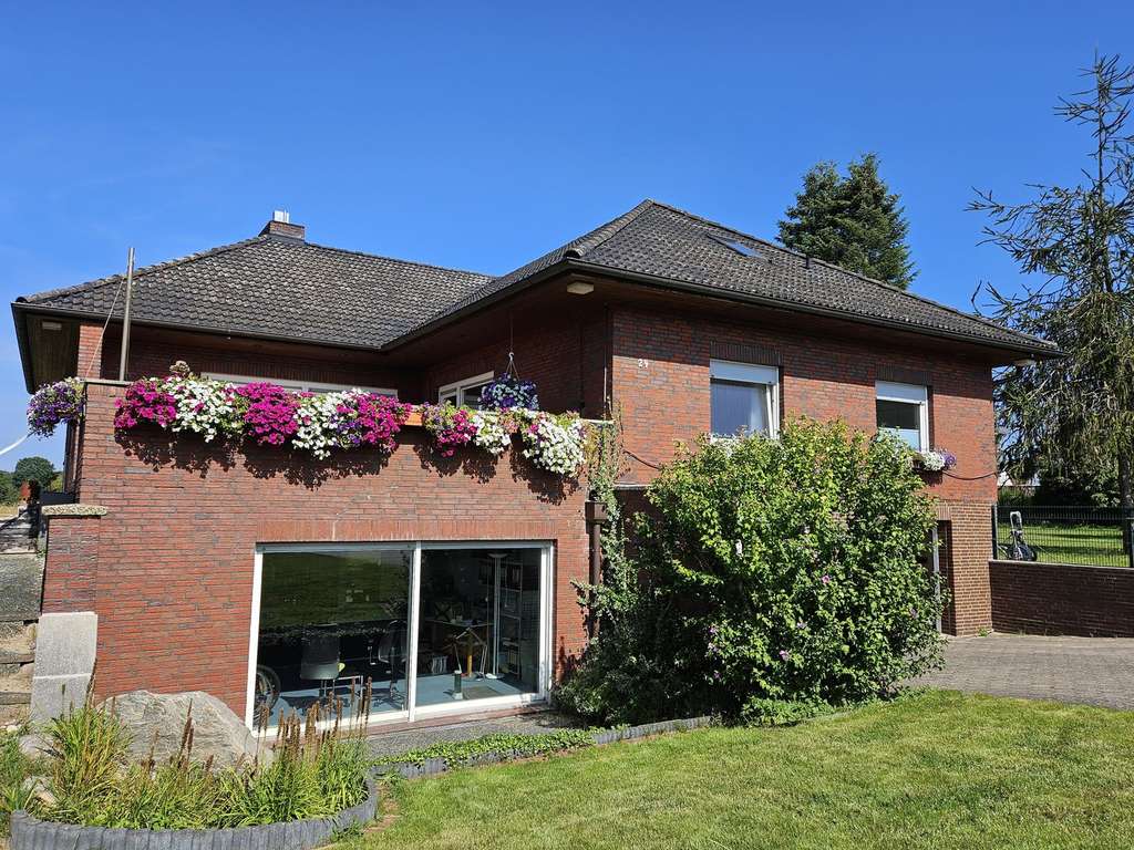 Immobilie in Sülfeld - Großzügiges Einfamilienhaus mit schönem Grundstück - Bild 3