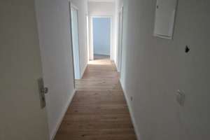 2-Raum-Wohnung mit moderner Ausstattung und Einbauküche