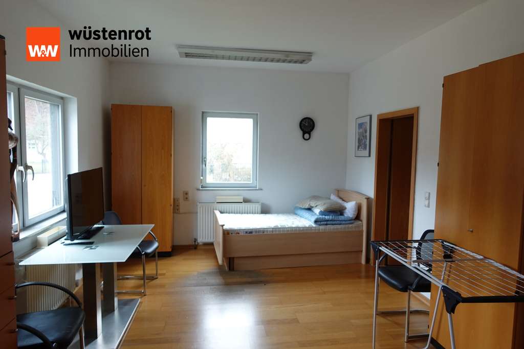 Immobilie in Geratal - Charmanter Bungalow mit großem Grundstück & vielseitigem Nebengebäude - Bild 4