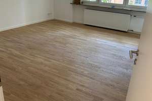 Moderne und voll möblierte 4- Zimmer Wohnung in Erlangen - WG geeignet. – Schwedlerstraße 39, 91058 Bierlach, Erlangen – Vorschaubild 2