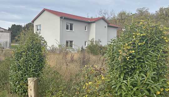 Bild von Absolut frei und trotzdem mitten drin! Top Neubau - 2 Wohneinheit im Mischgebiet - A+, XL-Grundstück