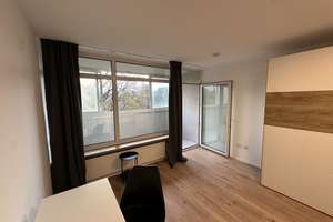 2x renovierte WG-Zimmer 21 m2 + Loggia & 10m2 - Pasing Westkreuz - Erstbezug Renovierung