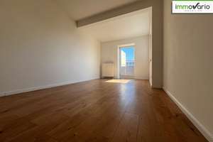 Schöne 2-Raum-Dachgeschosswohnung in der Altstadt mit Tageslichtbad und Balkon mit Blick auf den Dom – Einsteinstraße 1, 39104 Altstadt, Magdeburg – Vorschaubild 10