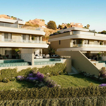 Hoch nachgefragte Wohnimmobilie an der Costa del Sol, Estepona, 500 m vom Strand entfernt