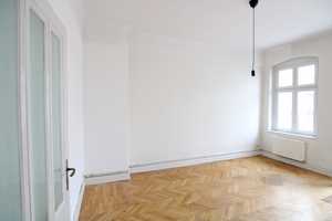 Bezugsfrei! Altbauklassiker mit Südwestbalkon und perfektem Grundriss - dicht des Treptower Parks! – Berlin – Vorschaubild 6