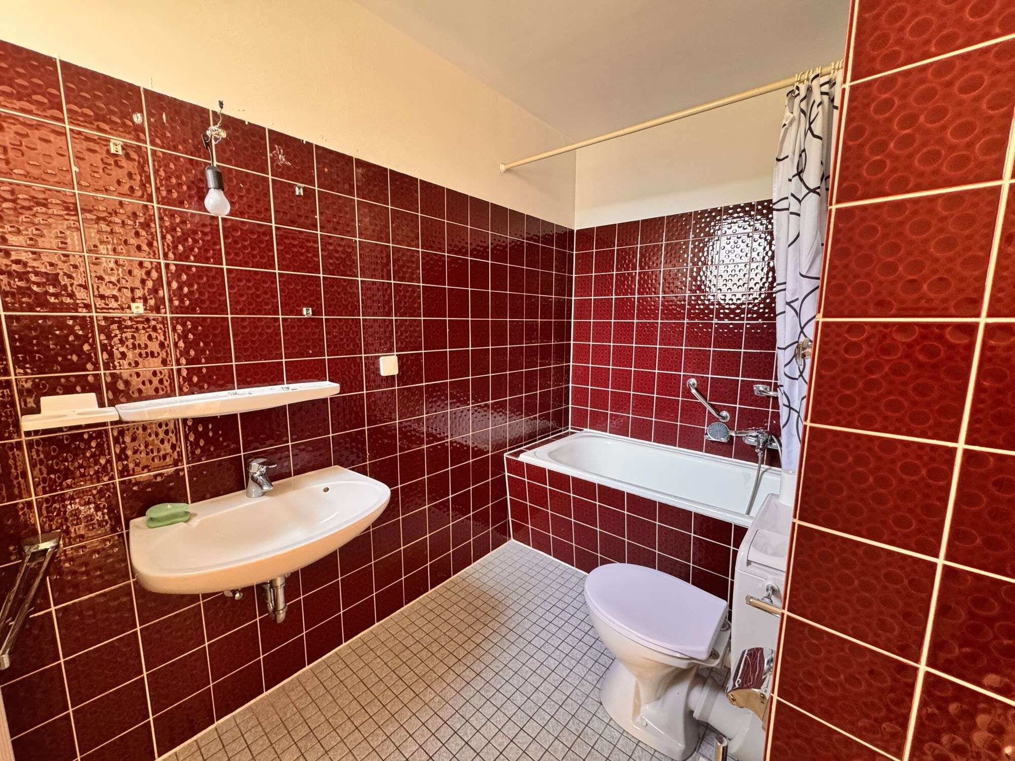 Immobilie in Grünwald - ***Attraktive Lage mit bester Anbindung - helle 3-Zimmer-Wohnung mit Charme*** - Bild 0