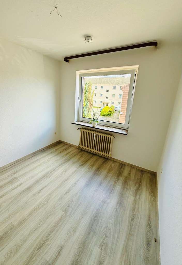 Immobilie in Schneverdingen - Provisionfrei von Privat: 3-Zimmer Wohnung mit Balkon in Schneverdingen, 1. OG - Bild 2