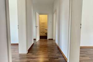Lister Meile, 3. OG mit Balkon + Dachboden + Garage, Ausbaureserve im DG – Schubertstrasse 2, 30161 List, Hannover – Vorschaubild 8